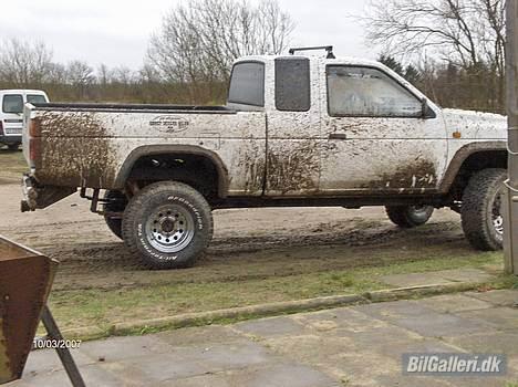 Nissan King Cab, Solgt til ophug billede 2