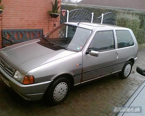 Fiat uno (SOLGT) billede 2
