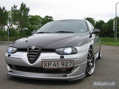 Alfa Romeo 156 2,5 V6 208 HK - Der er lys i lygten lille mor billede 20