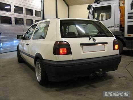 VW Golf 3 Solgt - Bagfra. Mørke org. VR6 baglygter. billede 3