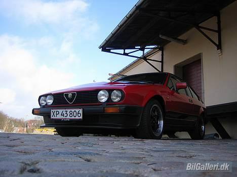 Alfa Romeo GTV6  billede 4