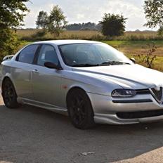 Alfa Romeo 156