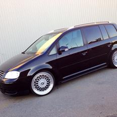 VW Touran - 7 Pers *Static* - Solgt