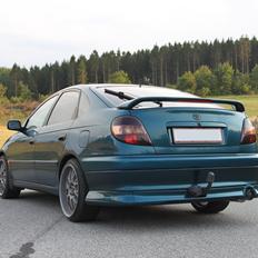 Toyota Avensis T22 (med bananmanifold)