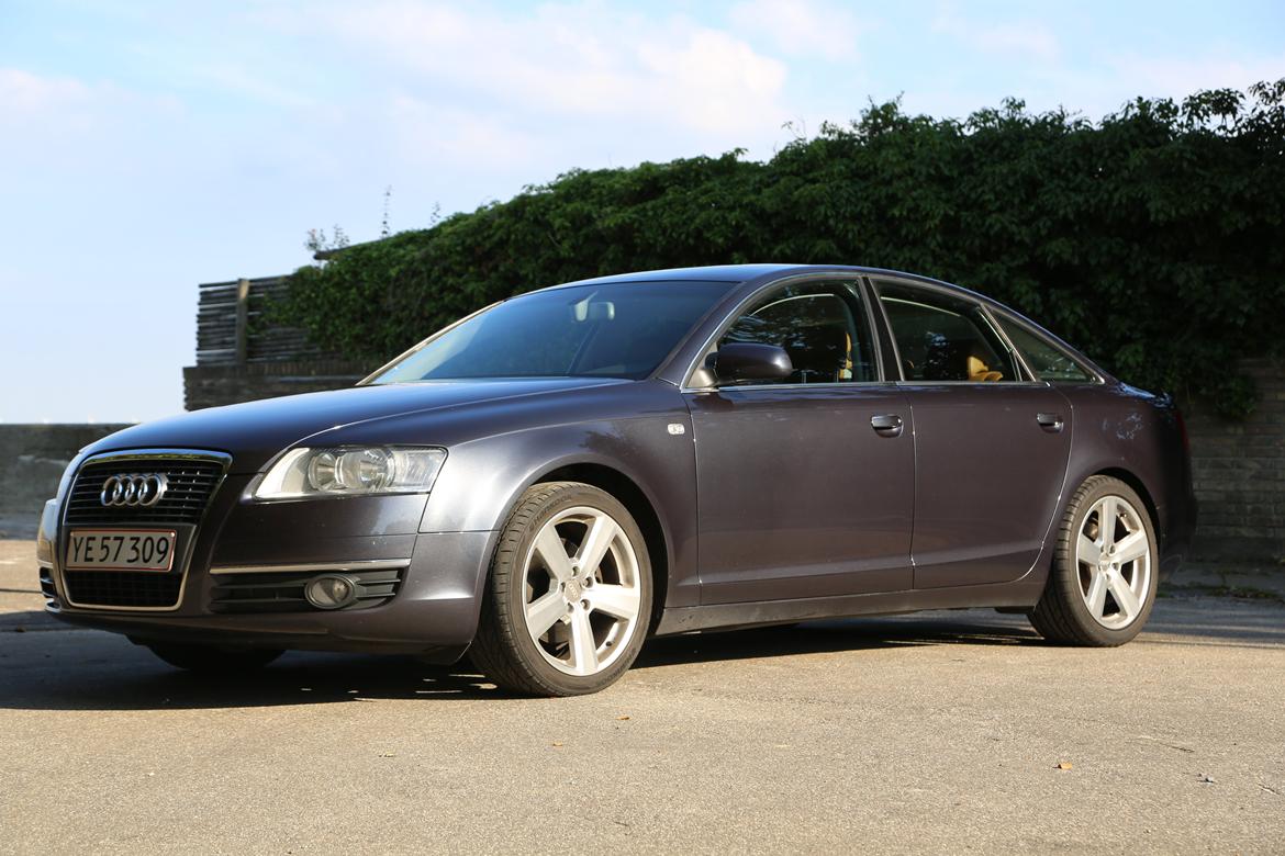 Audi A6 2,4 V6 billede 1