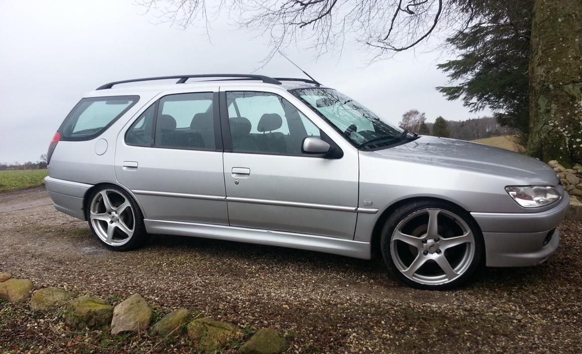 Peugeot 306 stc. - 7 x 18 et 18 med 215/35 R 18 billede 12