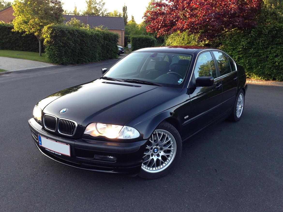 BMW 328i (E46) billede 1