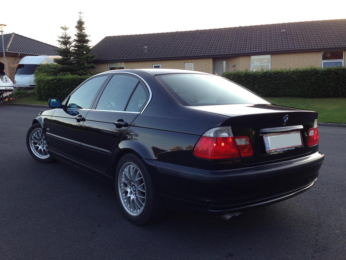 BMW 328i (E46) billede 3