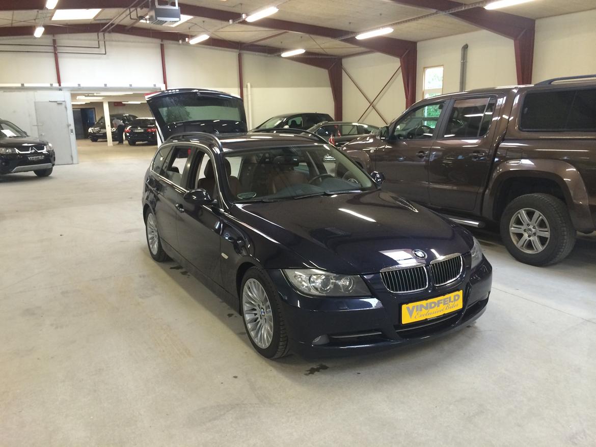 BMW E91 330D billede 1