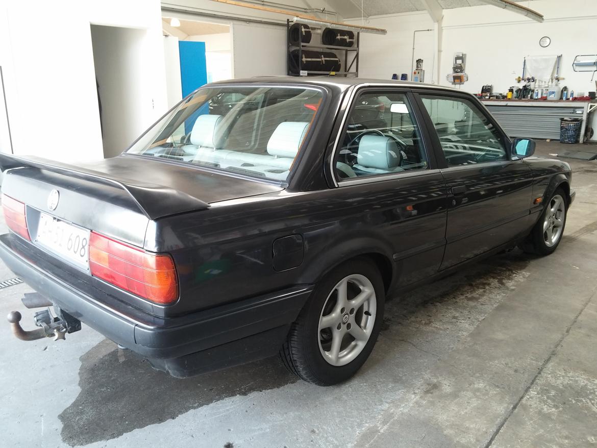 BMW e30 320i Coupe billede 8