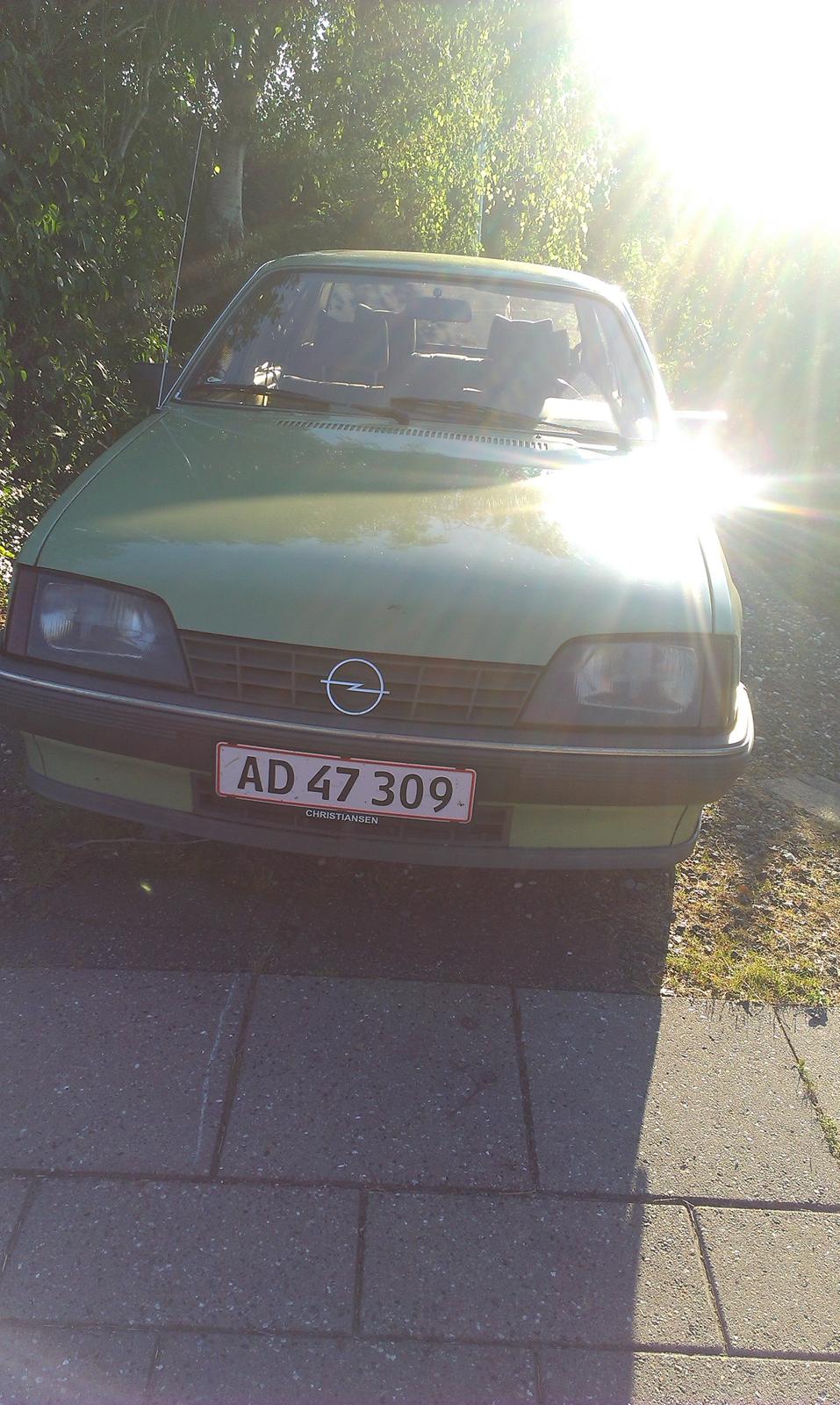 Opel Rekord E2 billede 11