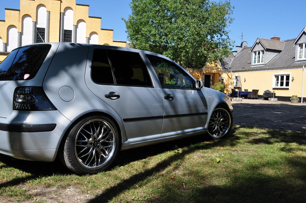 VW Golf IV SOLGT - som den står idag med gevind billede 3