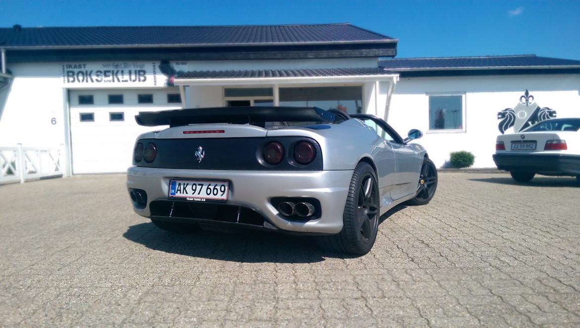 Ferrari 360 Spider F1 billede 2