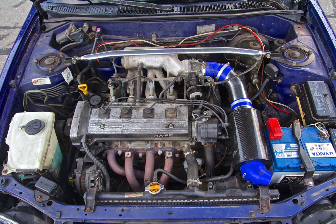 Toyota Corolla E11 1,6 H/B LUNA billede 8