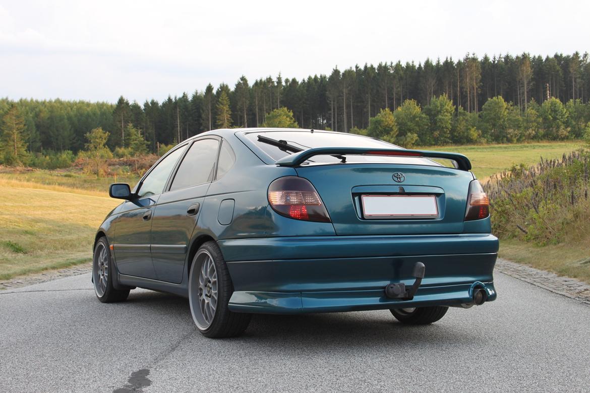 Toyota Avensis T22 (med bananmanifold) billede 3