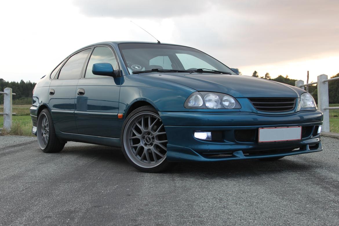 Toyota Avensis T22 (med bananmanifold) billede 9