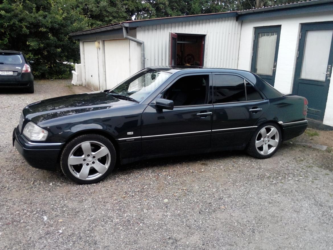 Mercedes Benz c 250 2,5 TD AUT  (5cyl) billede 4