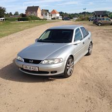 Opel Opel Vectra B Elegance 1.8 16V