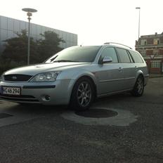 Ford Mondeo 2.5 V6 170