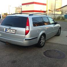 Ford Mondeo 2.5 V6 170