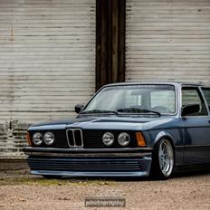 BMW E21 Airride