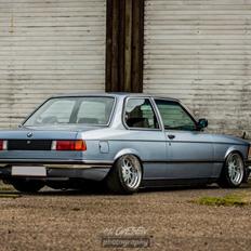 BMW E21 Airride