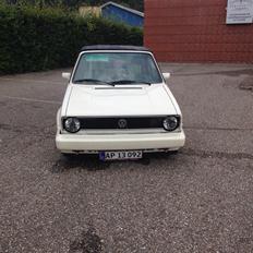 VW Golf mk1 cabriolet AIR-RIDE (SOLGT)