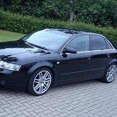 Audi A4 Limosine