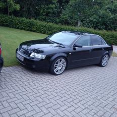 Audi A4 Limosine