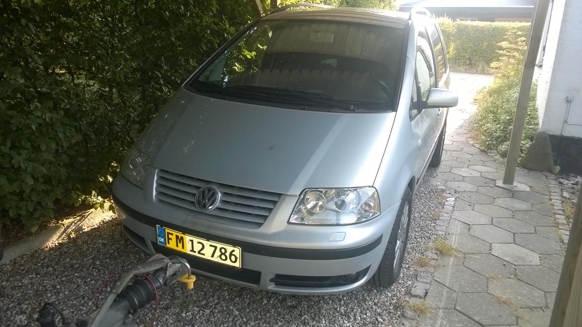 VW Sharan 1.9 TDI 115 Auto billede 1