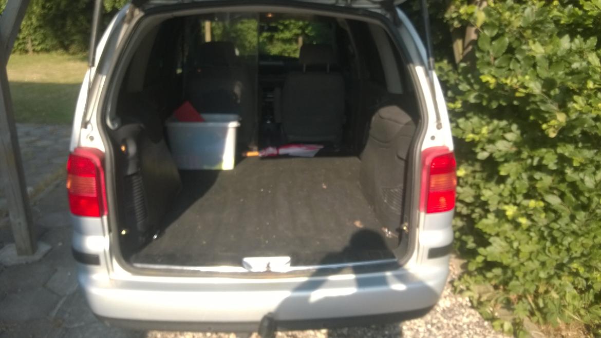 VW Sharan 1.9 TDI 115 Auto billede 4