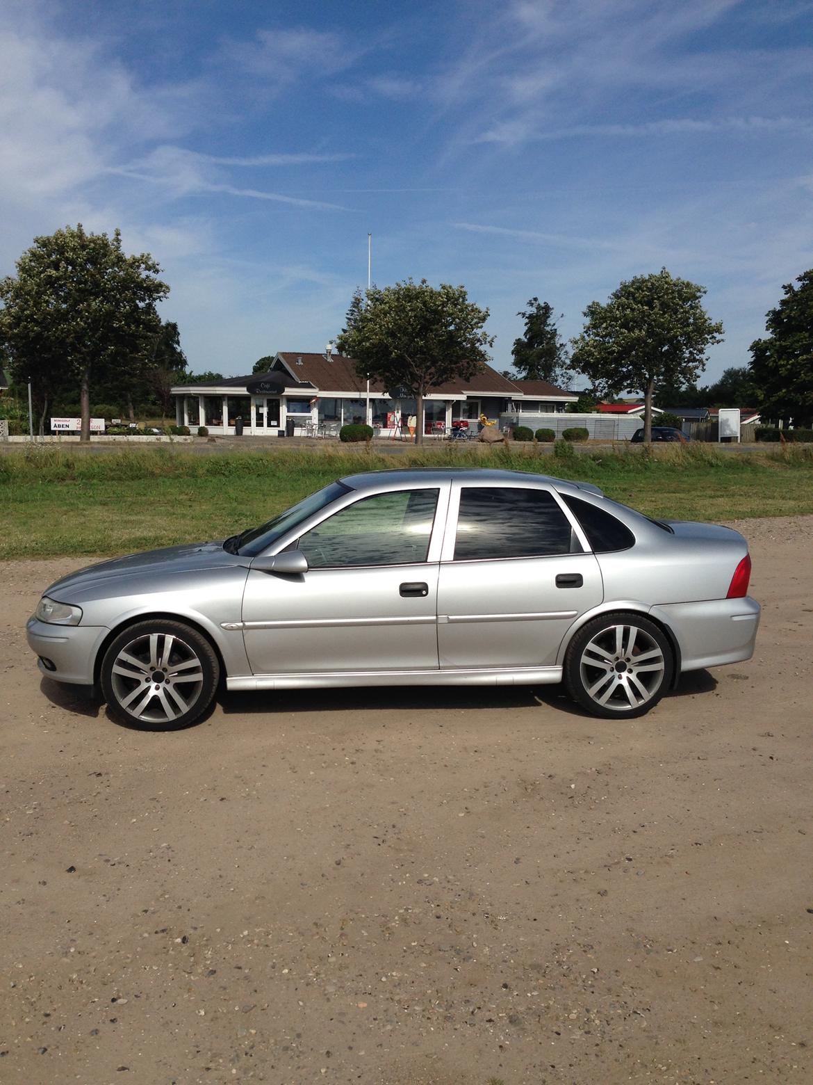 Opel Opel Vectra B Elegance 1.8 16V billede 2