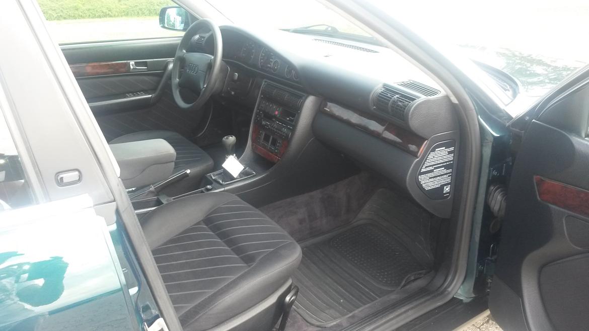 Audi A6 2.6 V6 billede 4