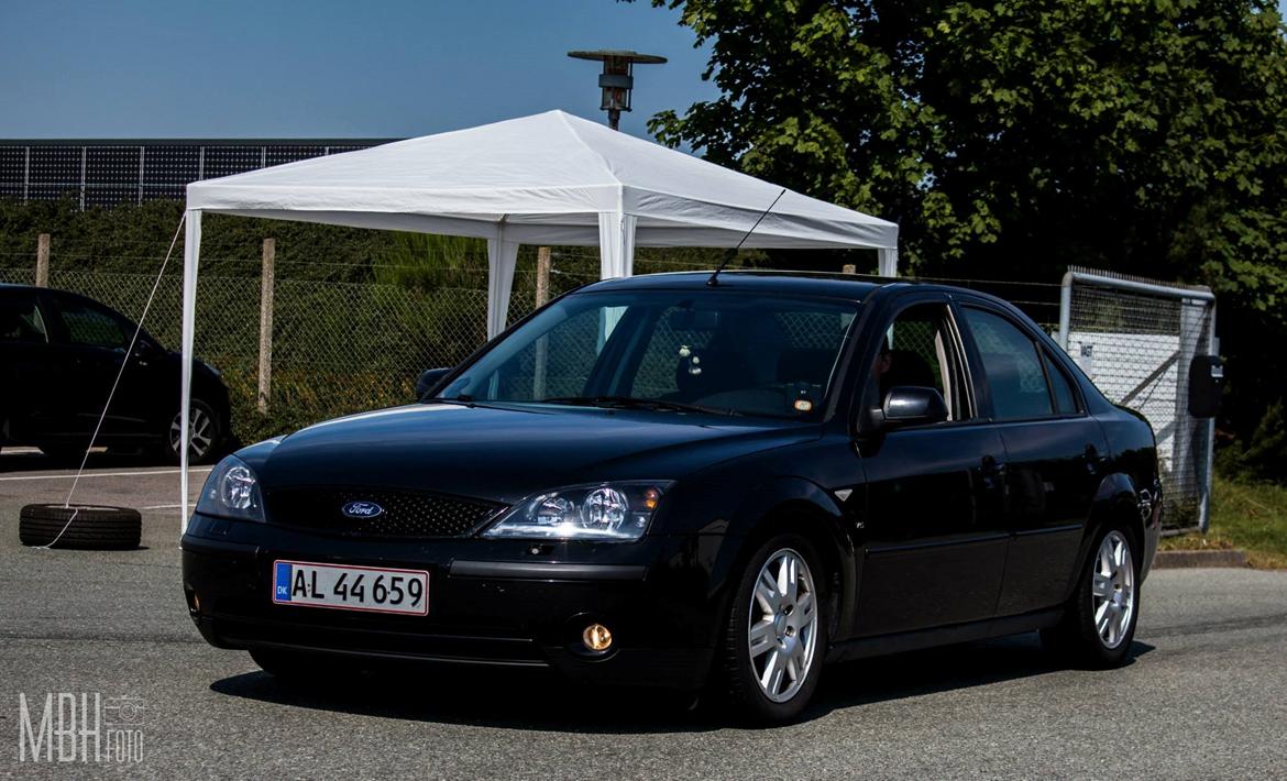 Ford Mondeo 2,5 V6 Trend - Billede taget på Grøns Køretekninsk i Sæby til Årets Træf, arrangeret af "Altid Drengerøv"... billede 2
