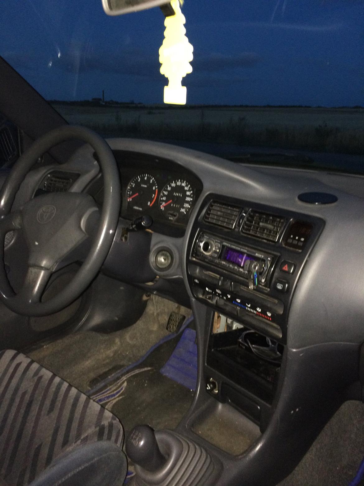 Toyota Corolla E10 billede 8