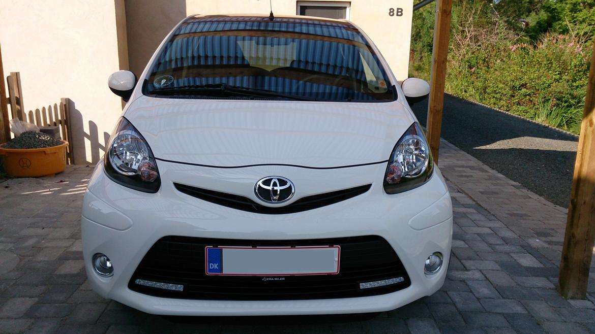 Toyota Aygo - Black & White billede 1