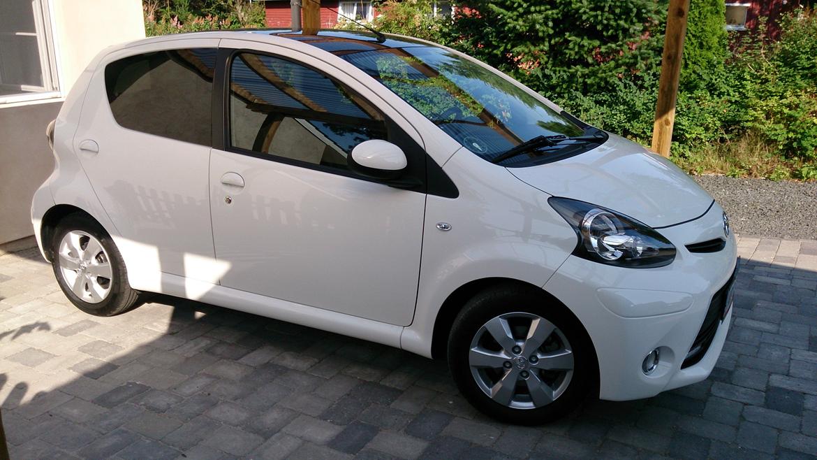 Toyota Aygo - Black & White billede 9
