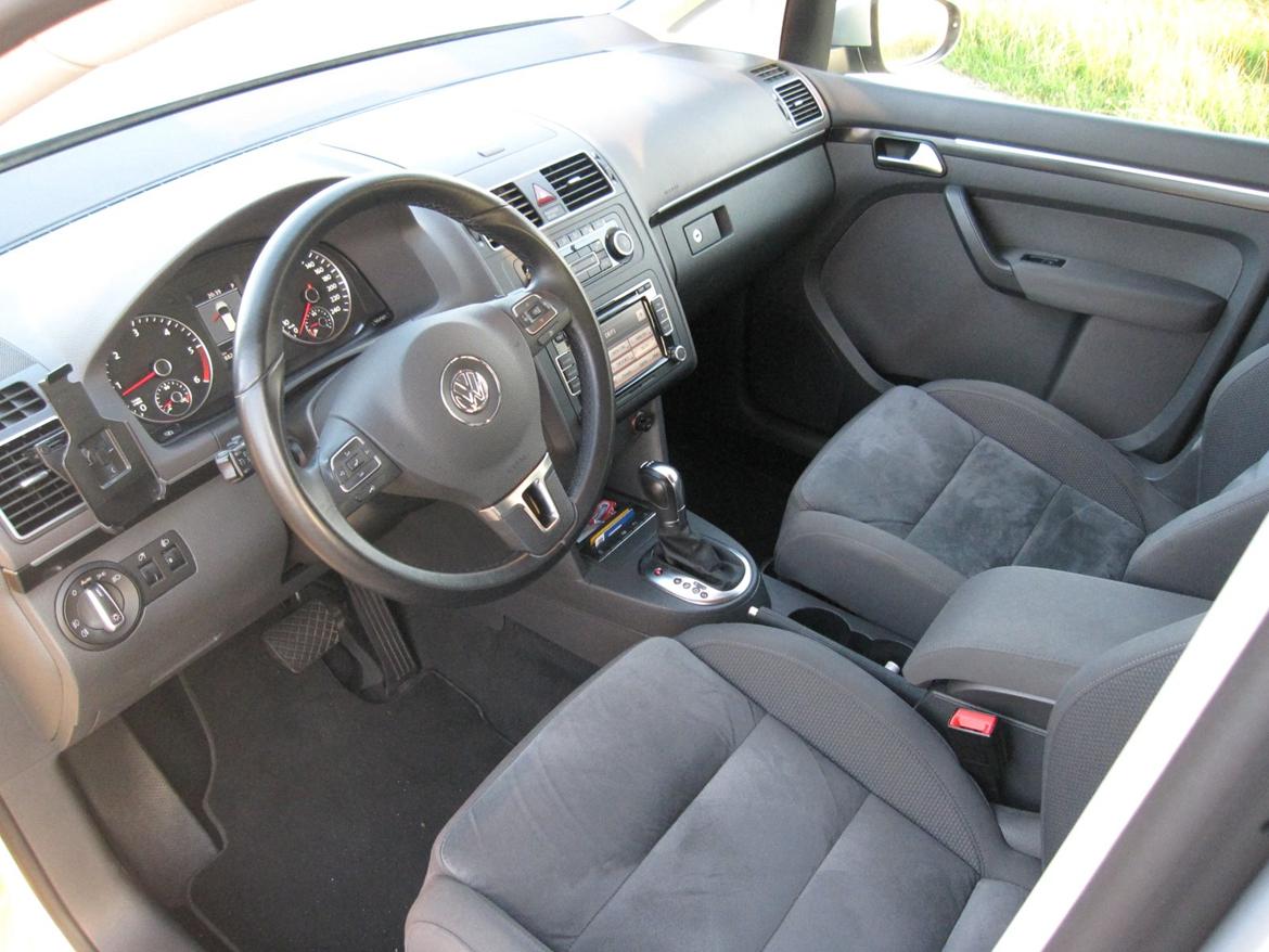 VW Touran Highline (MiniBussen) billede 7