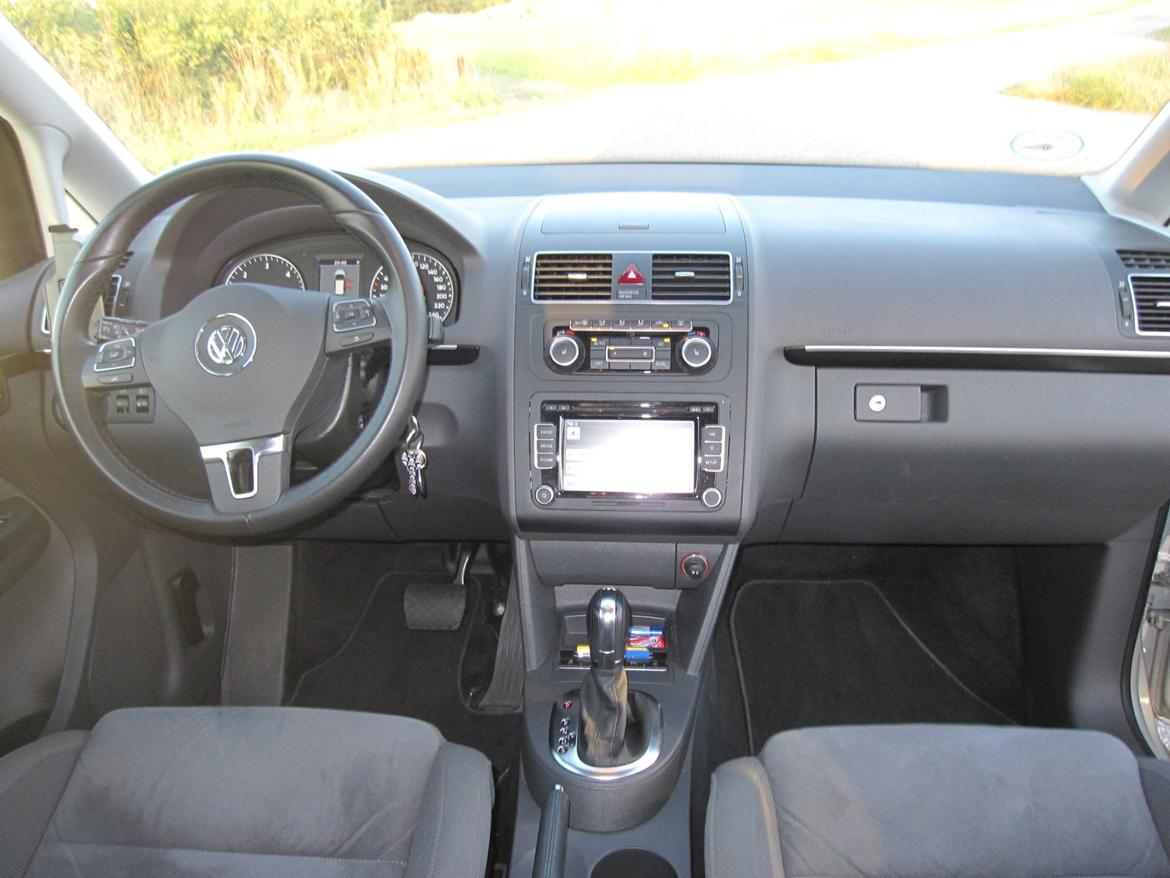 VW Touran Highline (MiniBussen) billede 9