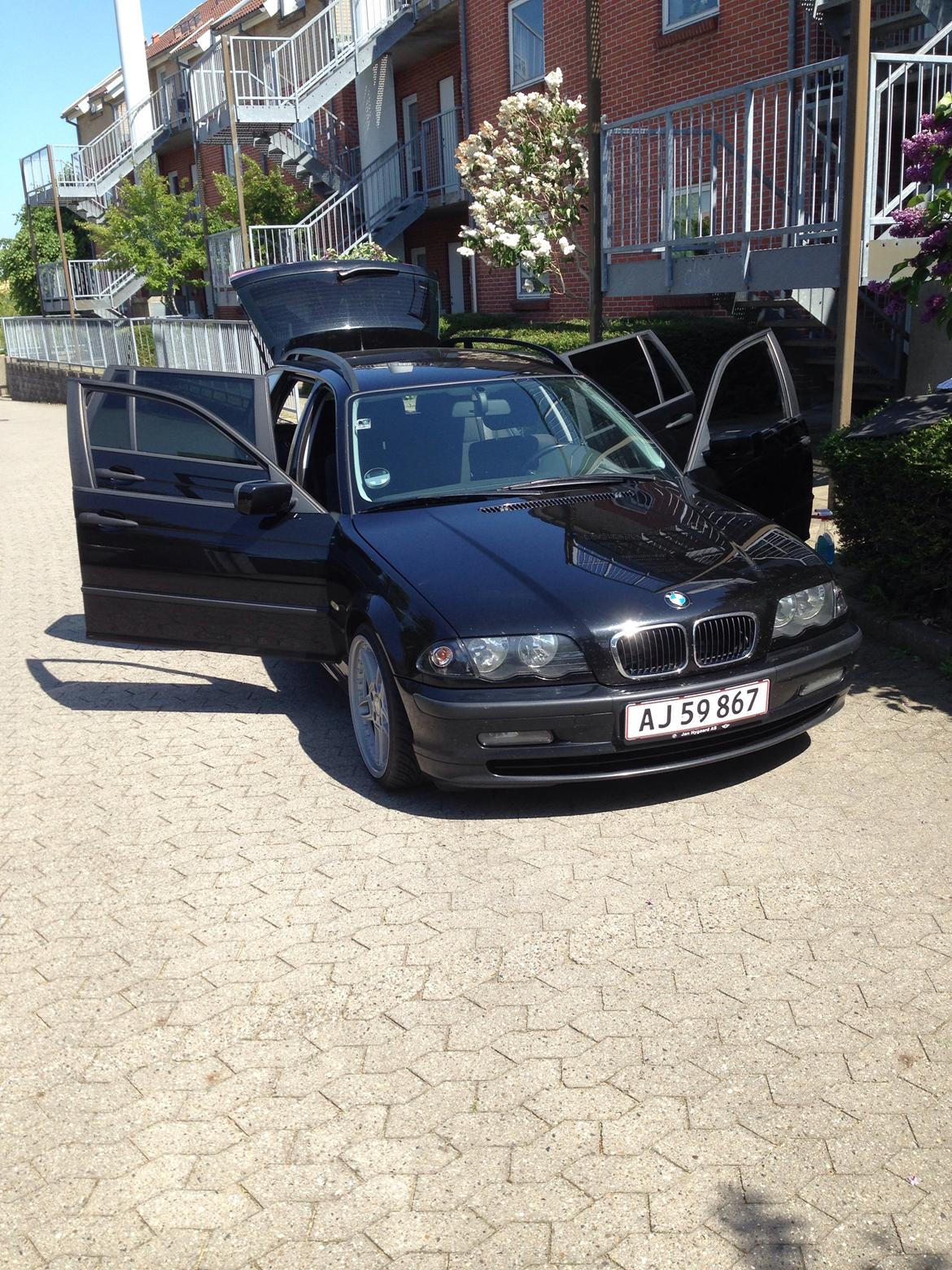 BMW E46 320D touring billede 5