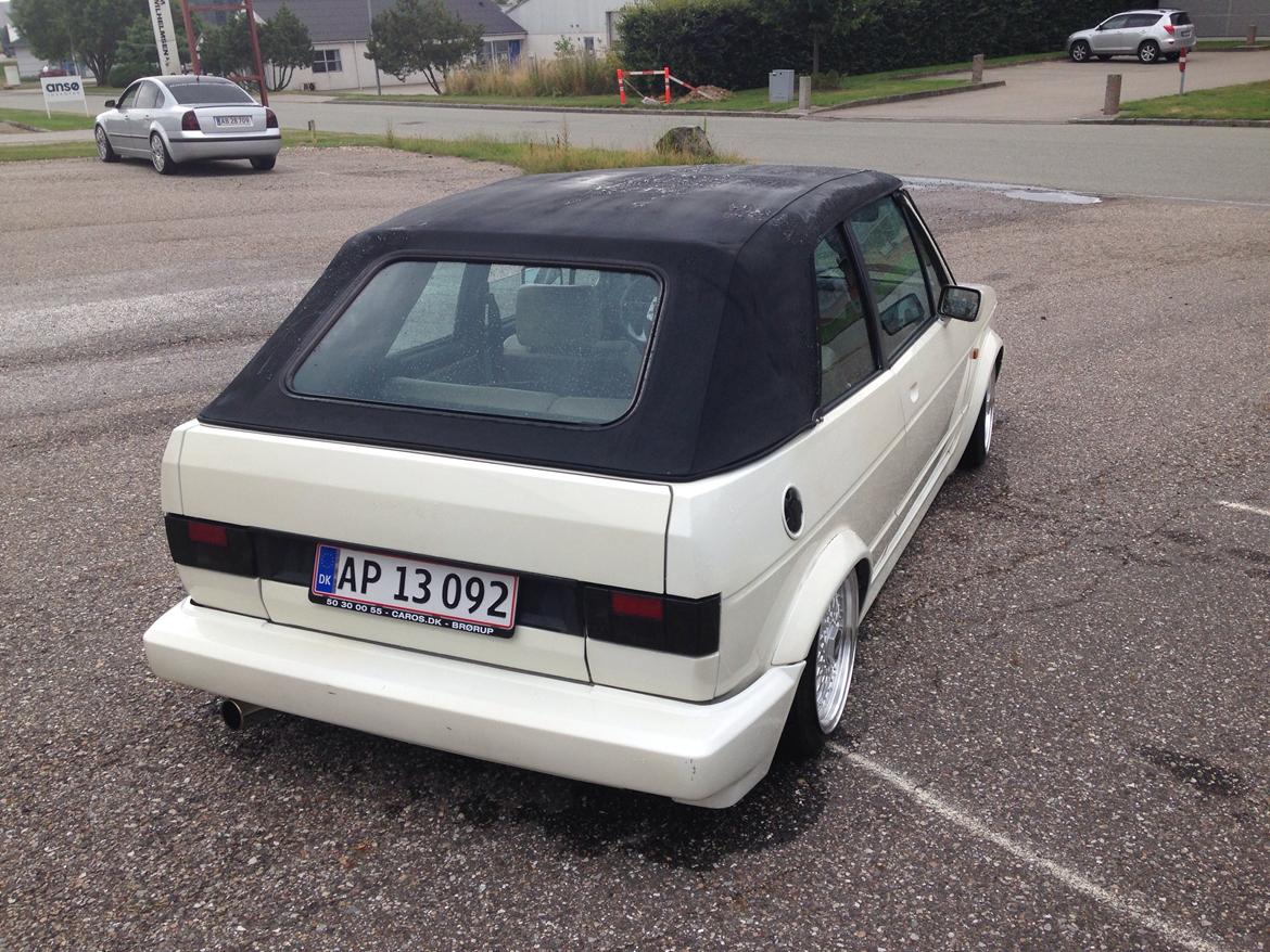 VW Golf mk1 cabriolet AIR-RIDE (SOLGT) billede 1