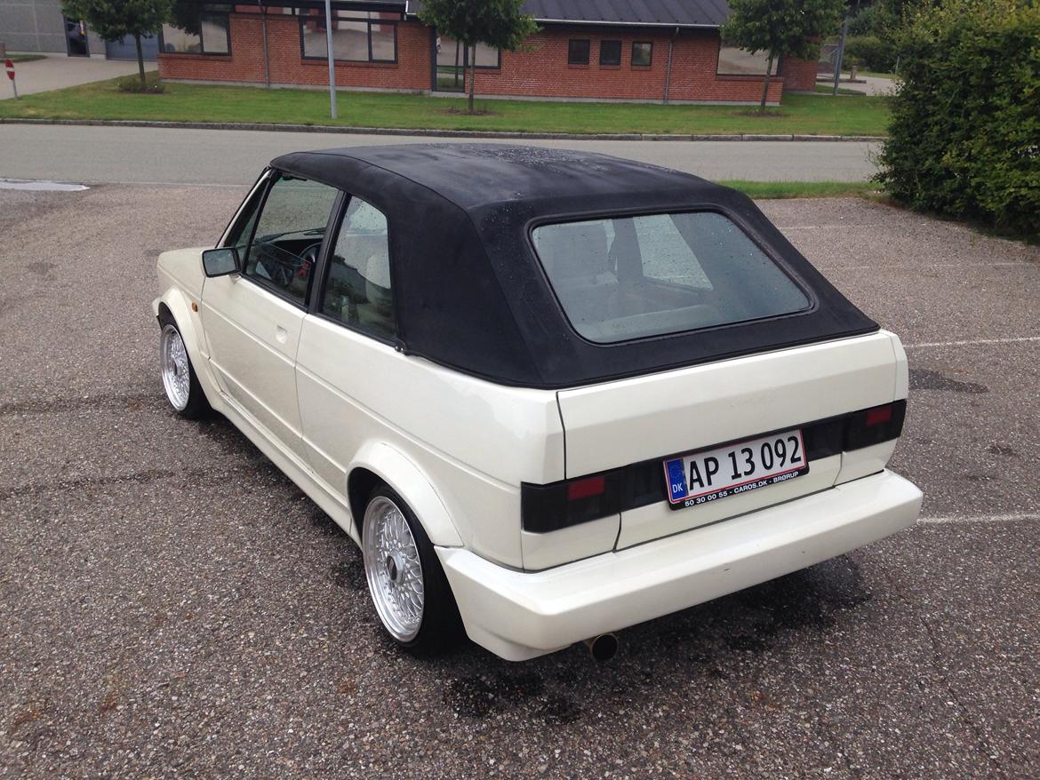 VW Golf mk1 cabriolet AIR-RIDE (SOLGT) billede 2