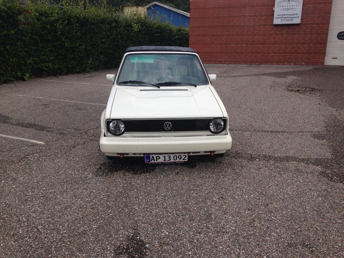 VW Golf mk1 cabriolet AIR-RIDE (SOLGT) billede 3