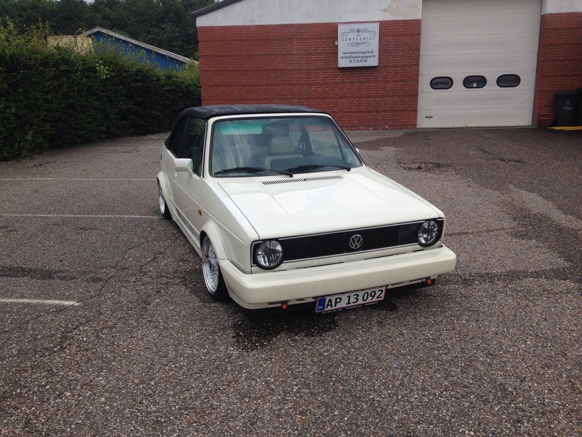 VW Golf mk1 cabriolet AIR-RIDE (SOLGT) billede 4