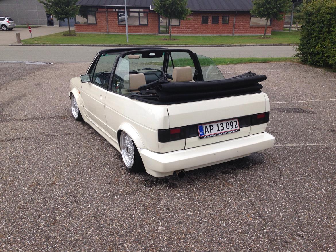 VW Golf mk1 cabriolet AIR-RIDE (SOLGT) billede 6