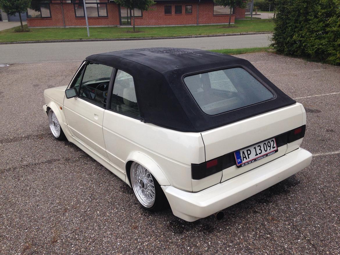 VW Golf mk1 cabriolet AIR-RIDE (SOLGT) billede 12