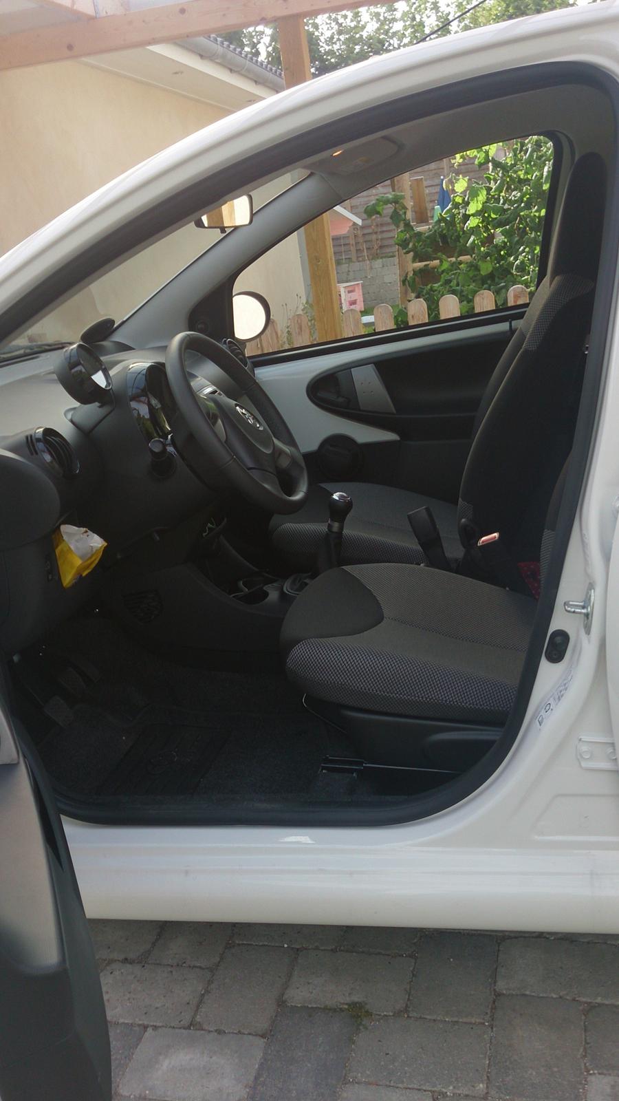 Toyota Aygo - Black & White billede 15