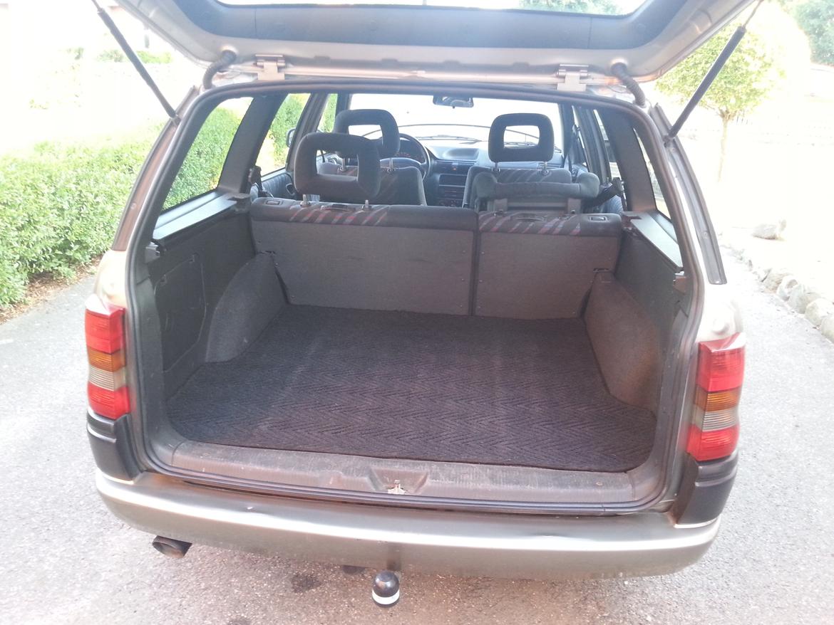 Opel Opel Astra F 1,8 16V Club St.car billede 11