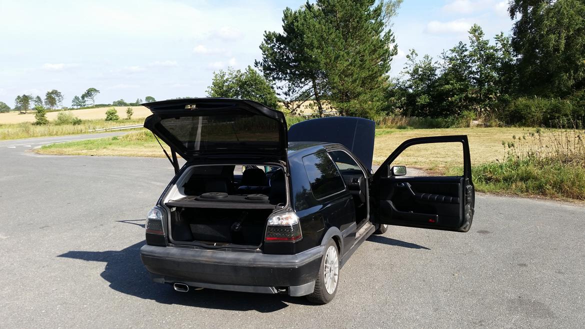 VW Golf III VR6 (solgt) billede 10