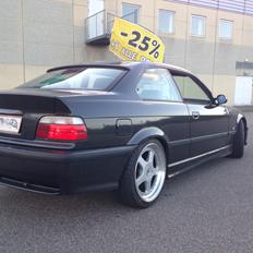 BMW E36 325i -solgt